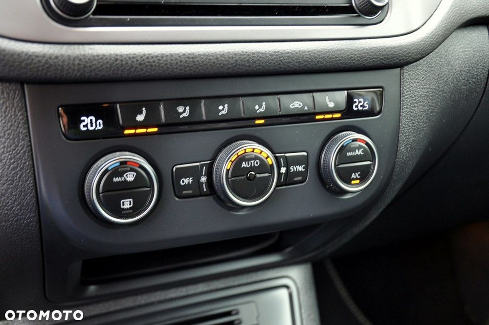Volkswagen Tiguan - 33