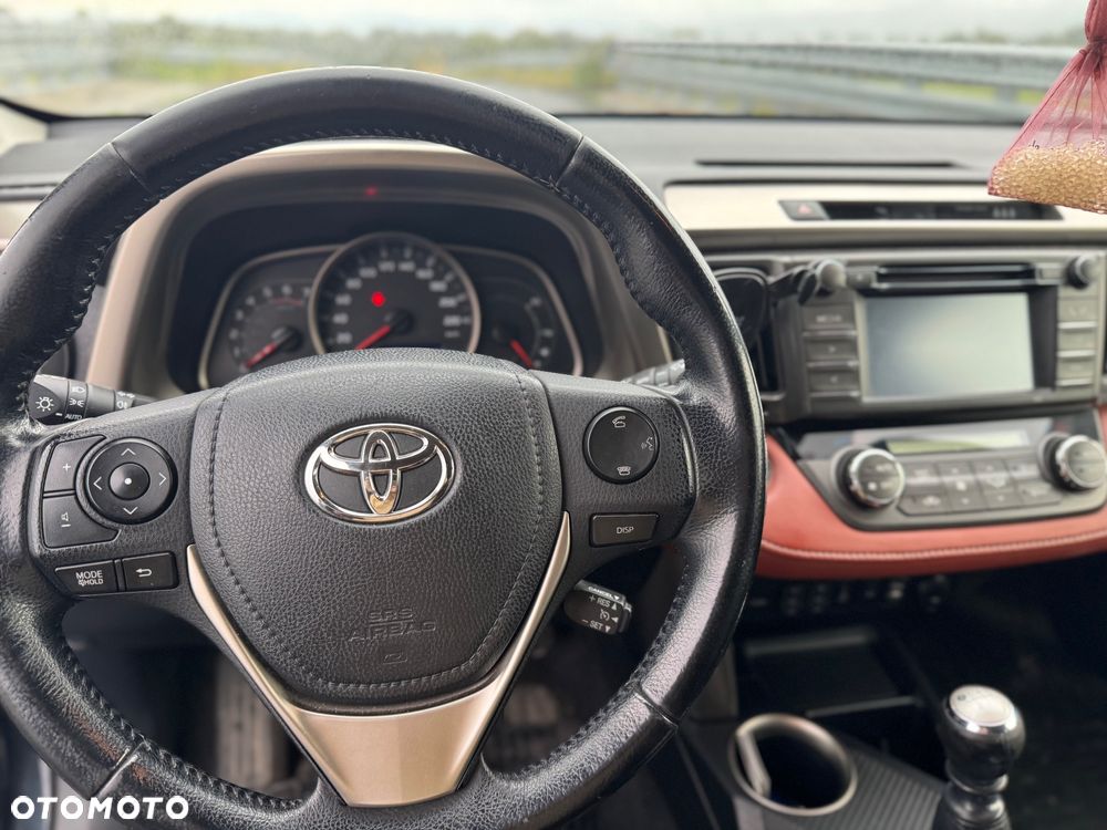 Toyota RAV4 2.0 D-4D Premium - 22