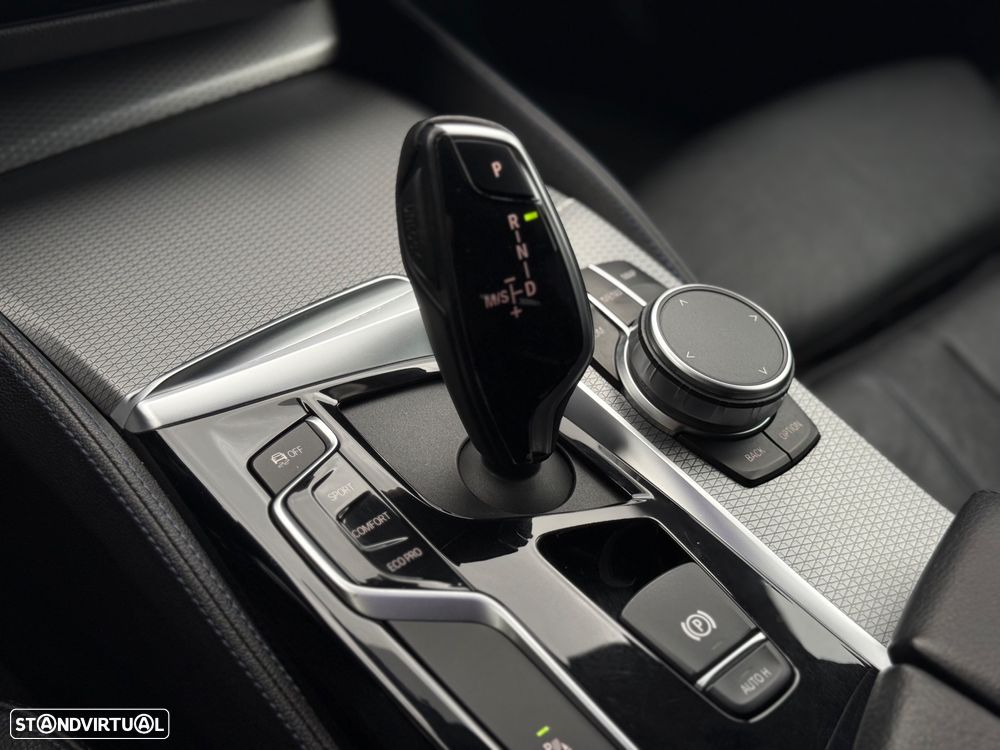 BMW 520 d Pack M Auto - 23