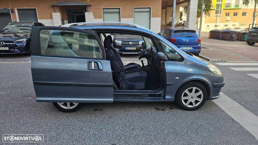 Peugeot 1007 1.4 HDi Urban - 8