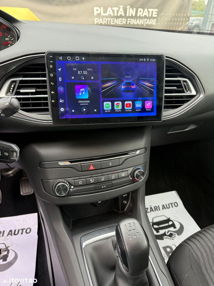 Peugeot 308 1.2 L PureTech Active - 18