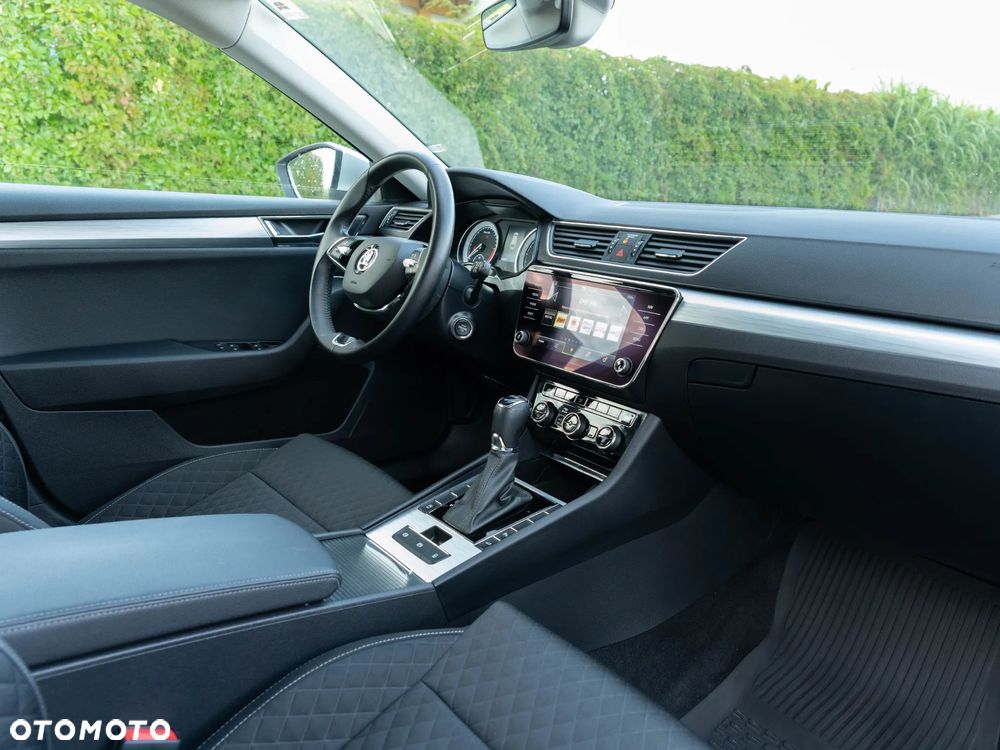 Skoda Superb 2.0 TDI Ambition DSG7 - 22
