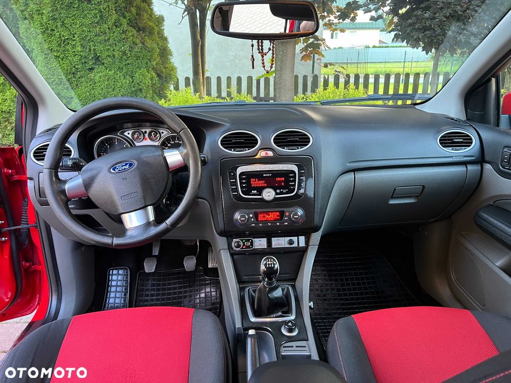 Ford Focus - 8