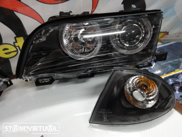 Farois frontais angel eyes para BMW E46 4 portas / limosine 98-01 fundo preto. - 4