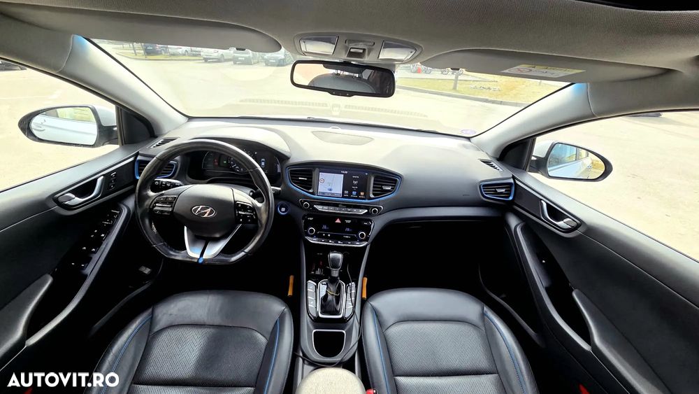 Hyundai IONIQ 1.6 GDI Premium - 6