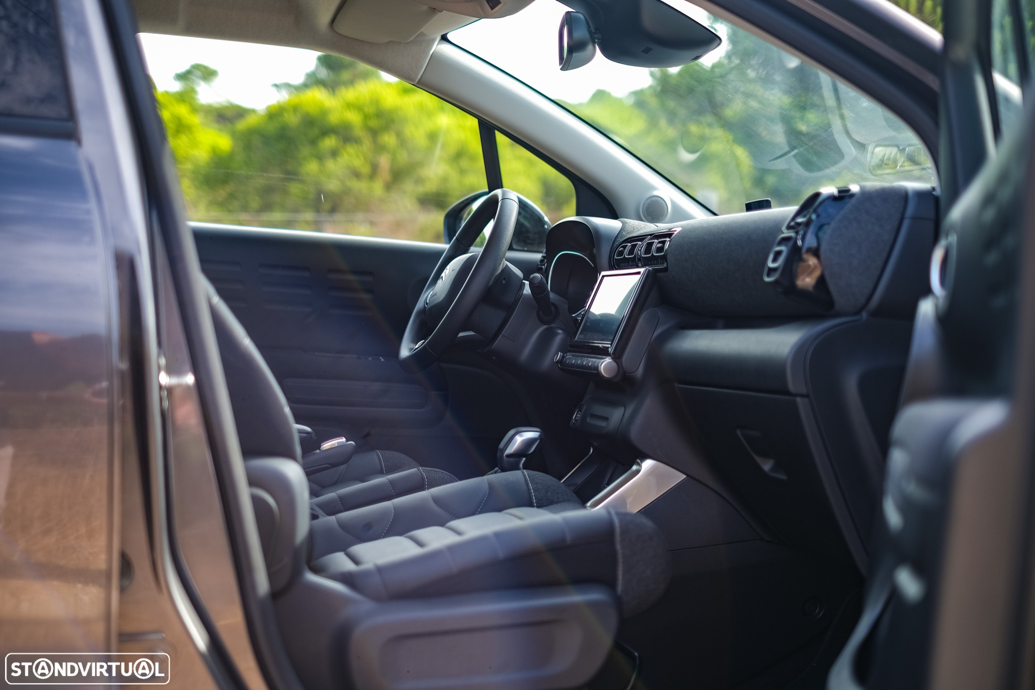 Citroën C3 Aircross 1.2 PureTech Shine Pack EAT6 - 6
