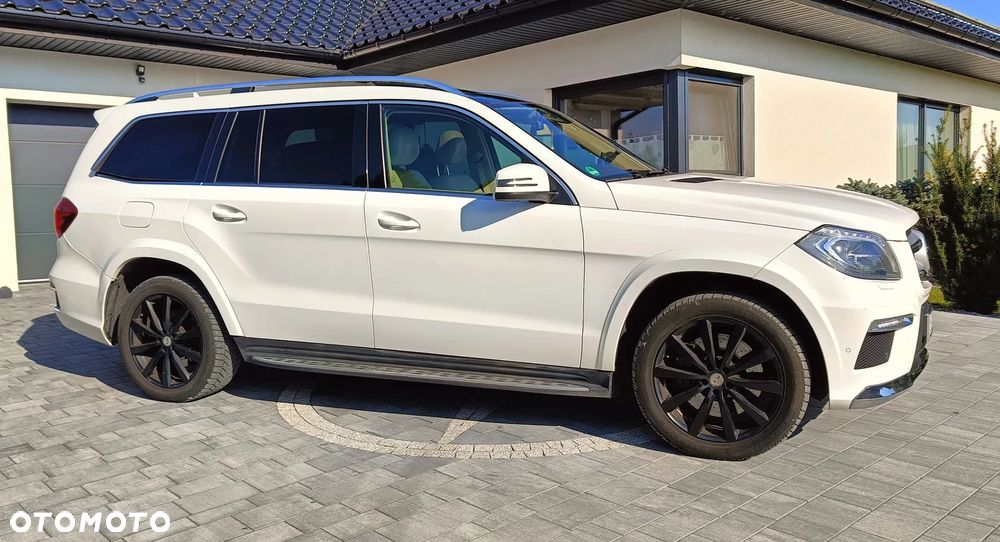 Mercedes-Benz GL 350 BlueTEC 4Matic 7G-TRONIC - 29