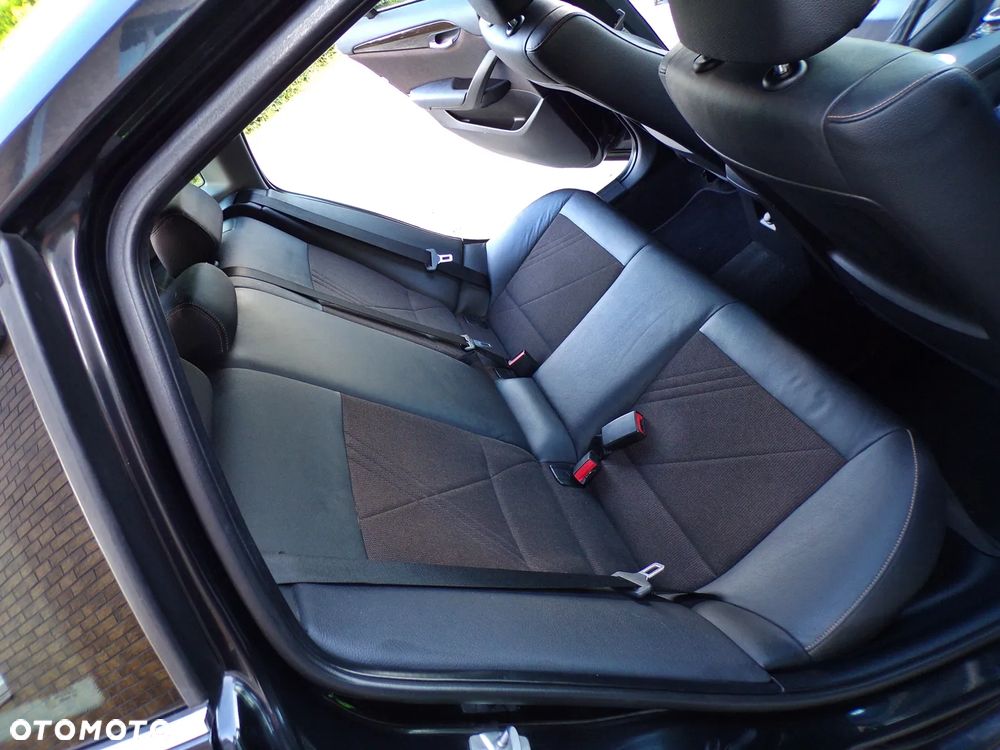 BMW X1 sDrive20d Eff.Dynamics - 28