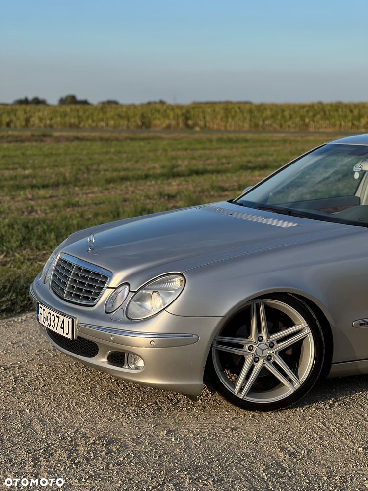 Mercedes-Benz Klasa E 320 4-Matic Elegance - 2