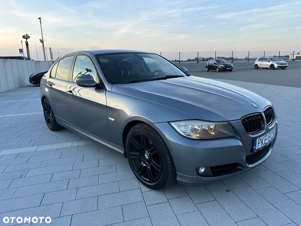 BMW Seria 3 320d DPF Edition Sport - 7
