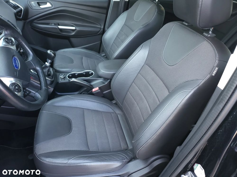 Ford Kuga 2.0 TDCi 4WD Titanium - 17