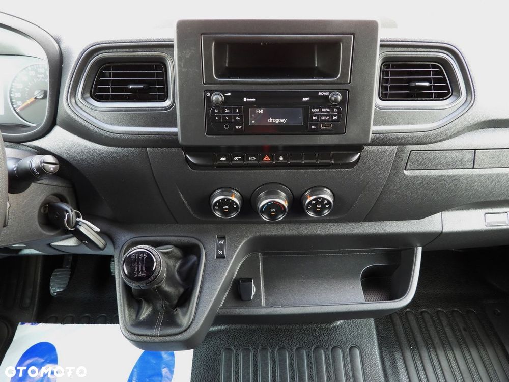 Renault MASTER PLANDEKA 10 PALET WEBASTO TEMPOMAT LEDY PNEUMATYKA KLIMATYZACJA  165KM - 29