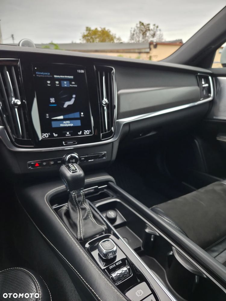 Volvo S90 T6 GPF AWD R-Design - 27