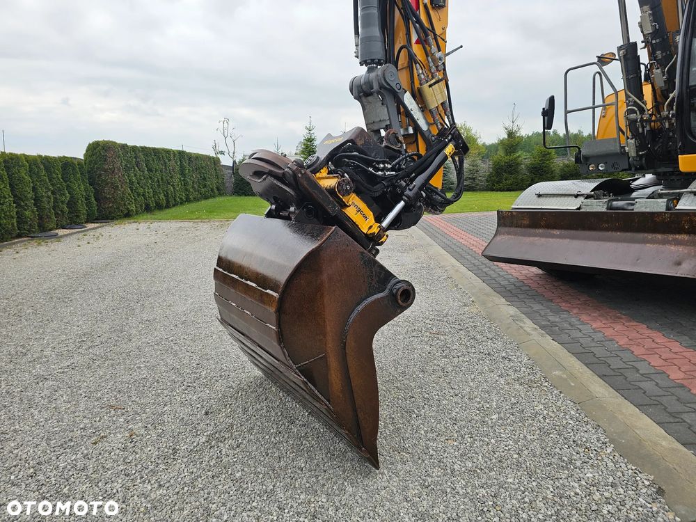 Liebherr A 916 - 10