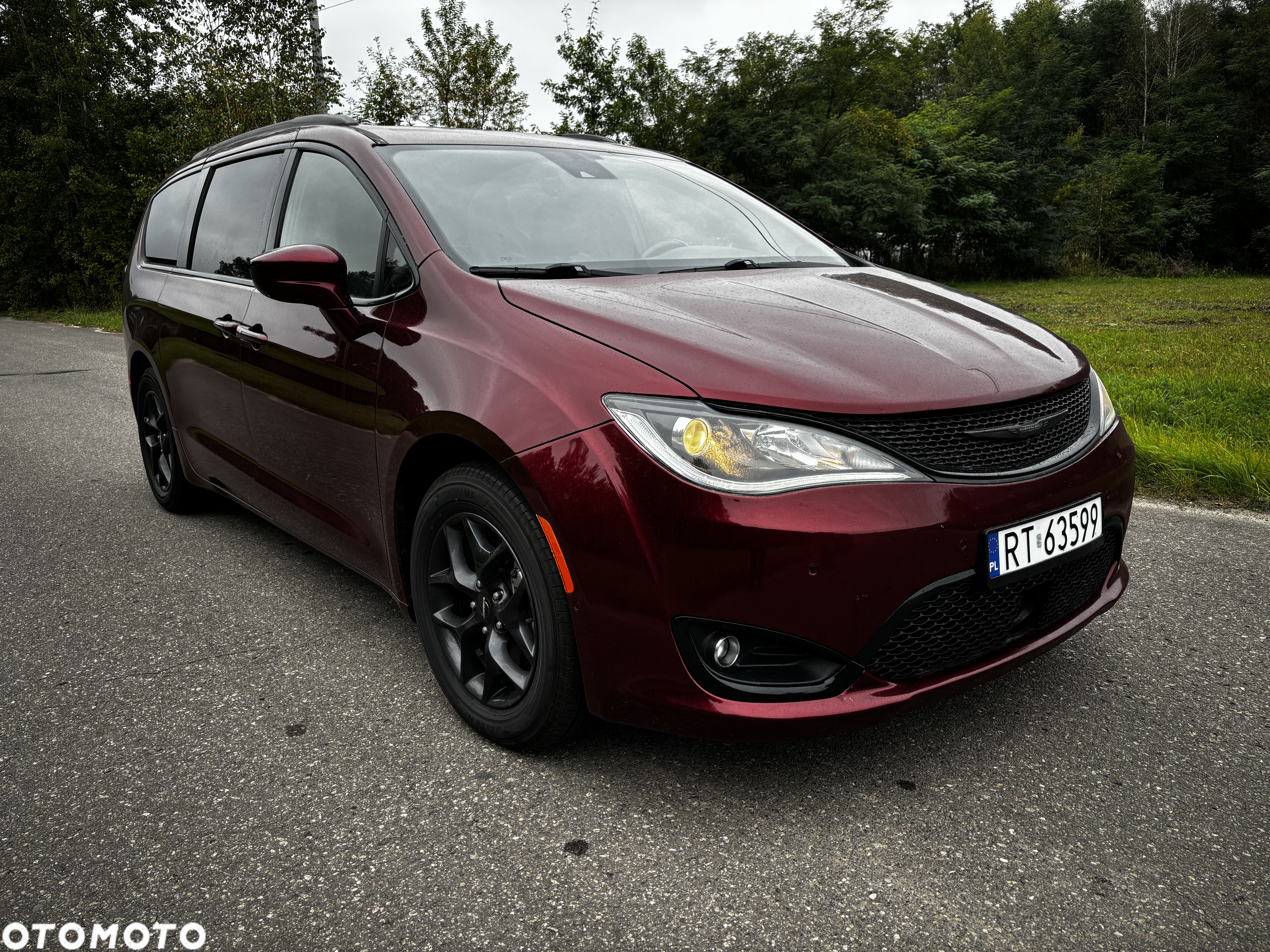 Chrysler Pacifica - 2