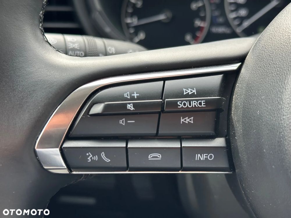 Mazda CX-30 2.0 mHEV Hikari 2WD - 17