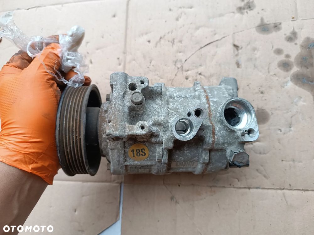 SPRĘŻARKA KOMPRESOR KLIMATYZACJI 5Q0816803 VOLSKWAGEN TOURAN III 5T - 4