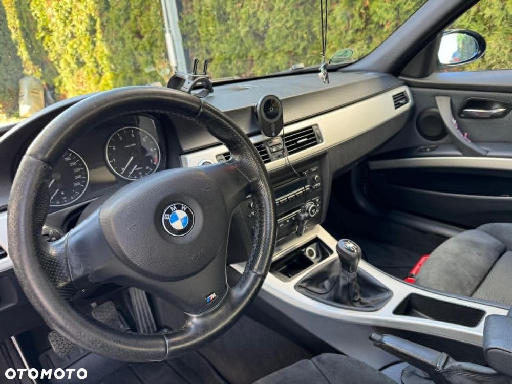 BMW Seria 3 318i - 12