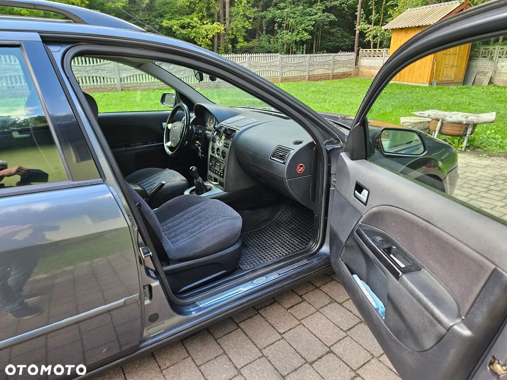 Ford Mondeo - 4