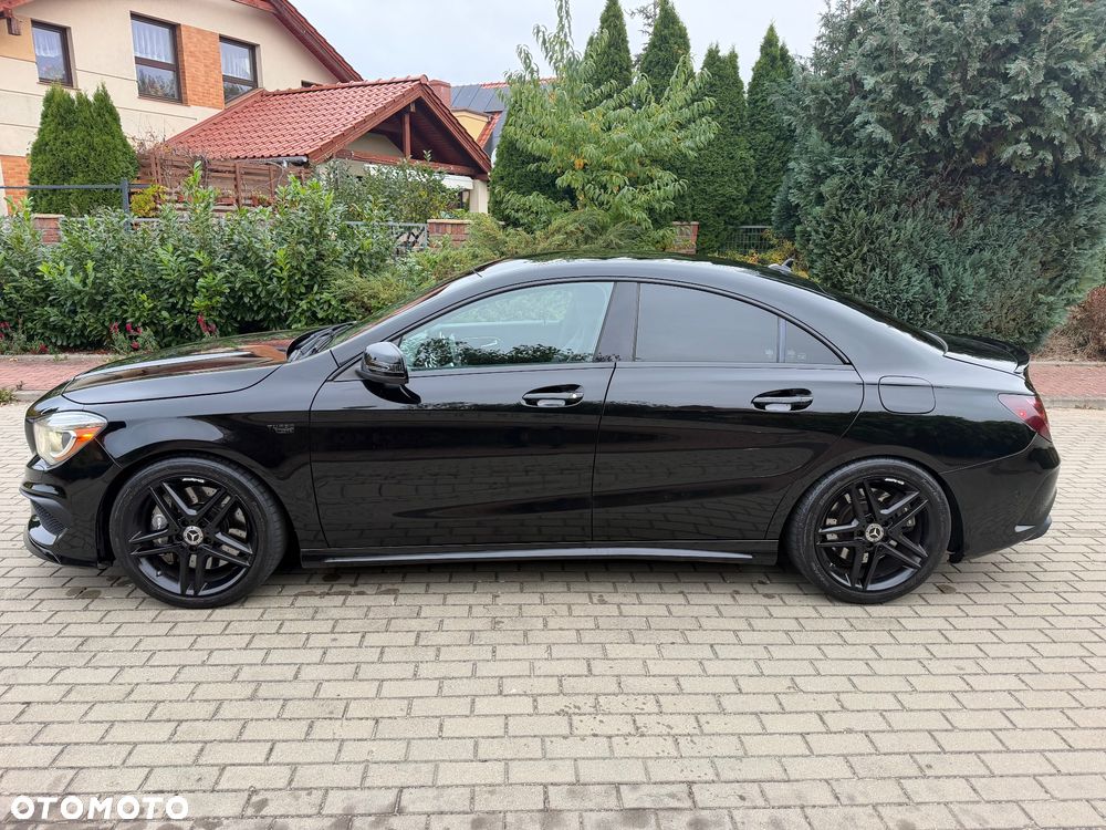 Mercedes-Benz CLA 45 AMG 4Matic 7G-DCT - 8