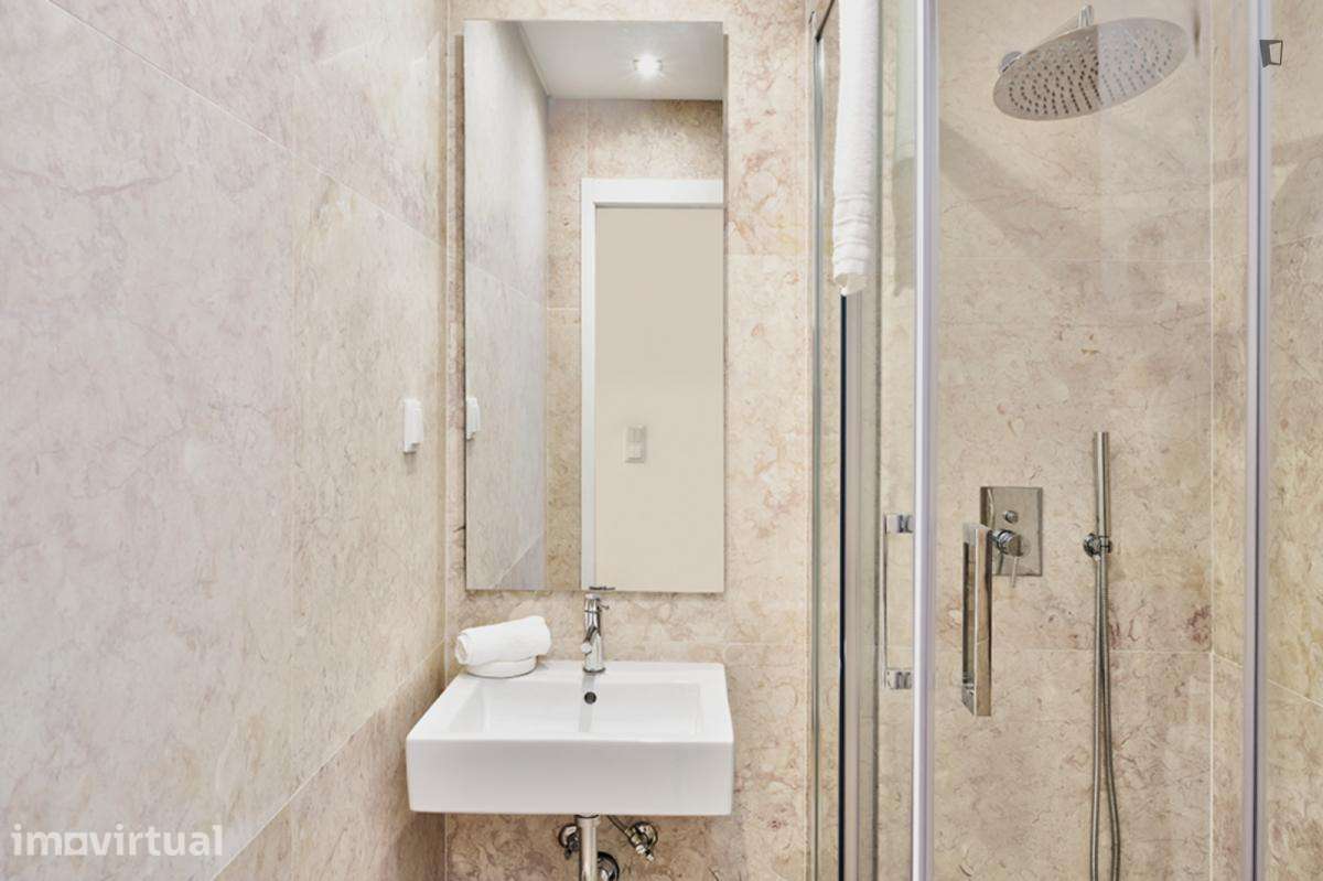 Apartamento com 1 quartos - localizado em Campo de Ourique Lisbon - Grande imagem: 3/19