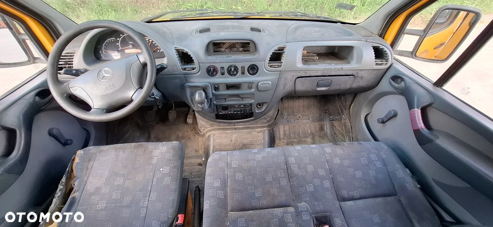 Mercedes-Benz SPRINTER - 14