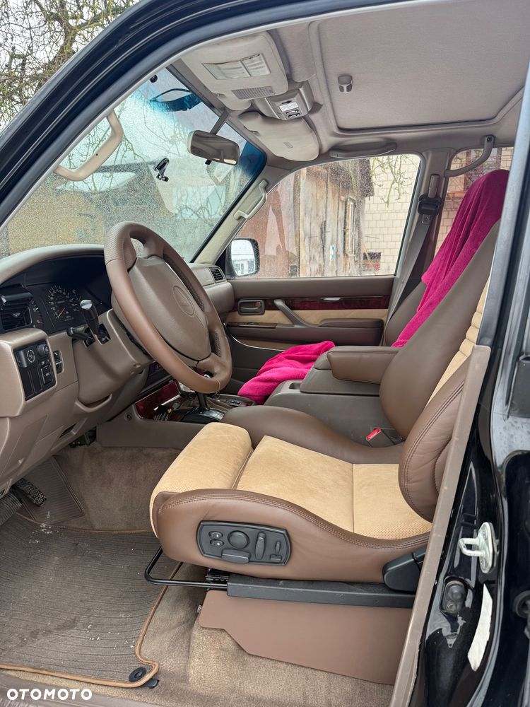 Lexus LX - 5
