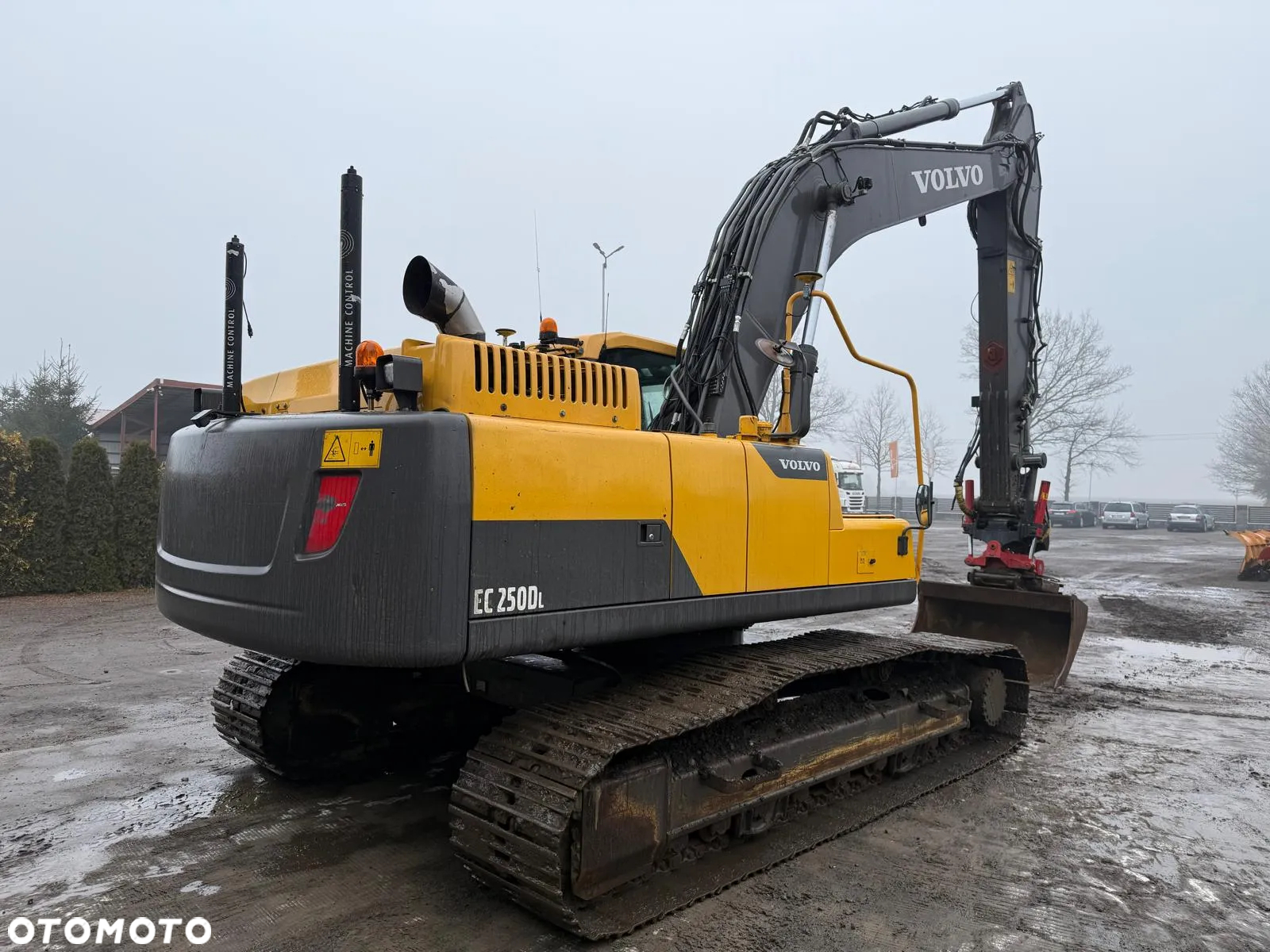 Volvo EC 250DL - 10