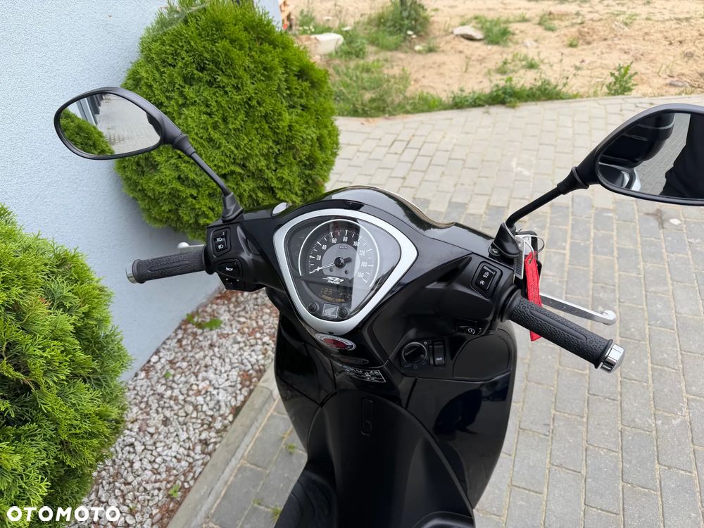 Honda SH - 24