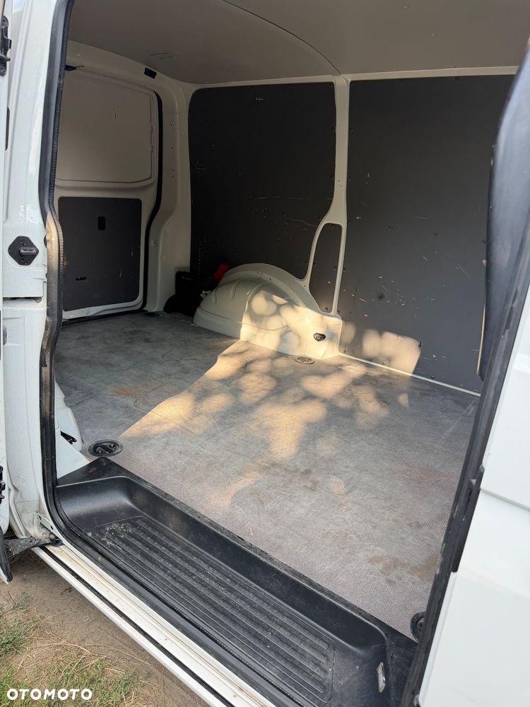 Volkswagen Transporter - 9