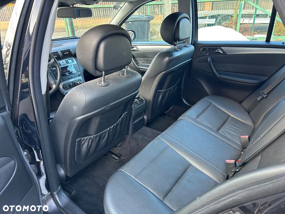 Mercedes-Benz Klasa C 200 Kompressor Automatik Avantgarde Sport Edition - 11