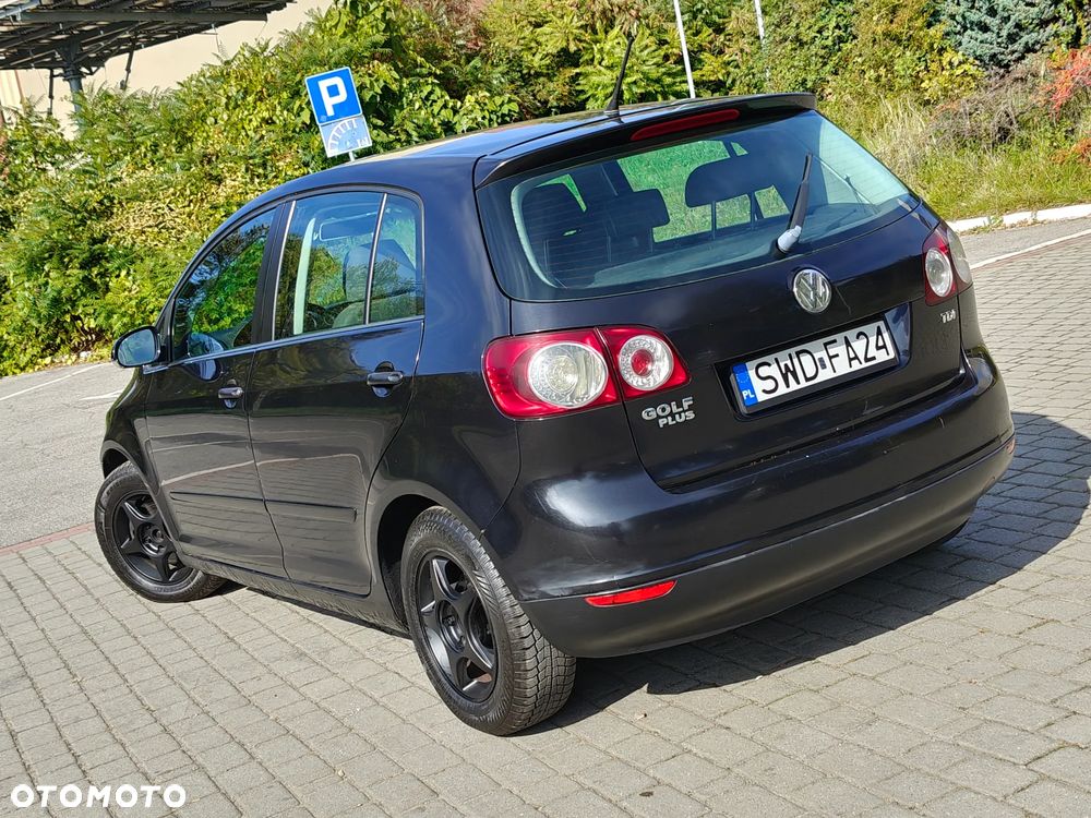 Volkswagen Golf Plus 1.9 TDI Comfortline - 36