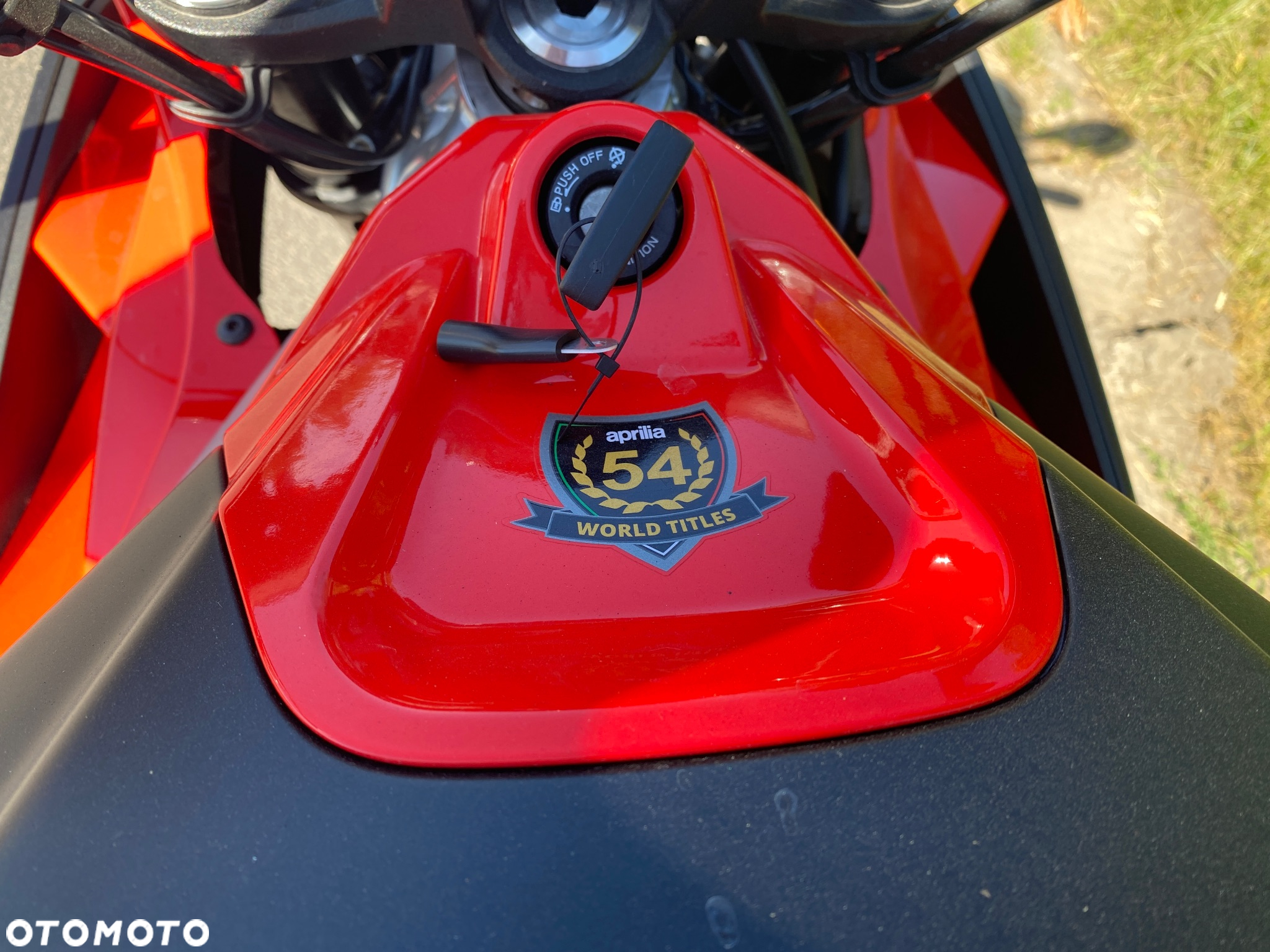 Aprilia Tuono - 13