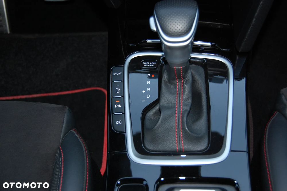 Kia ProCeed 1.6 T-GDI DCT7 OPF GT - 32