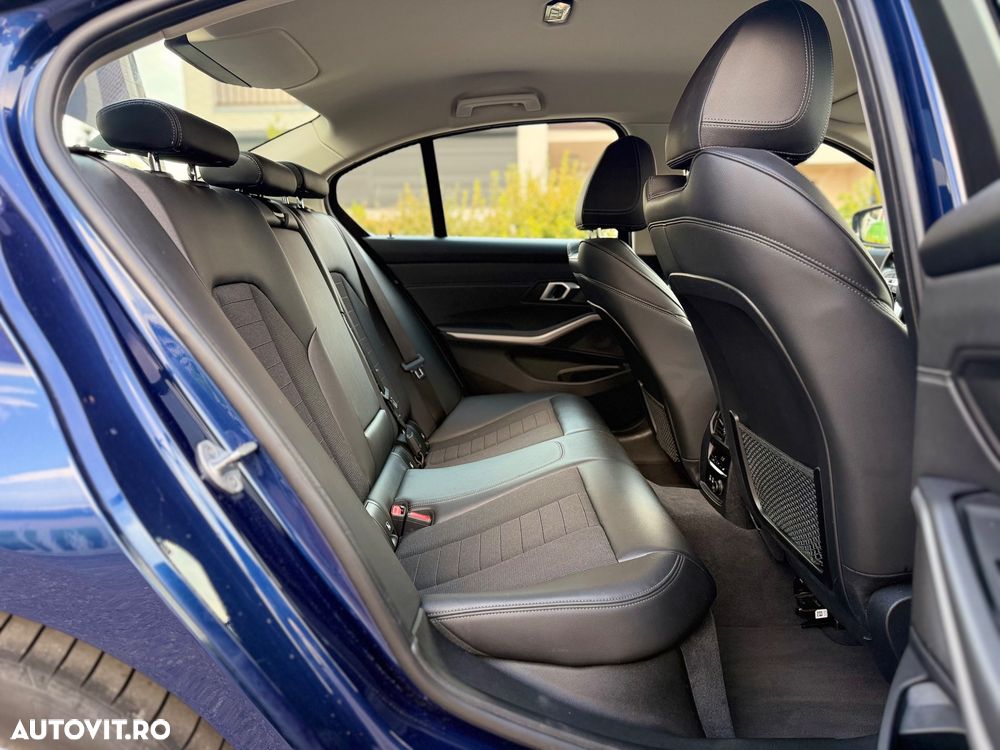 BMW Seria 3 330e Aut. Luxury Line - 11