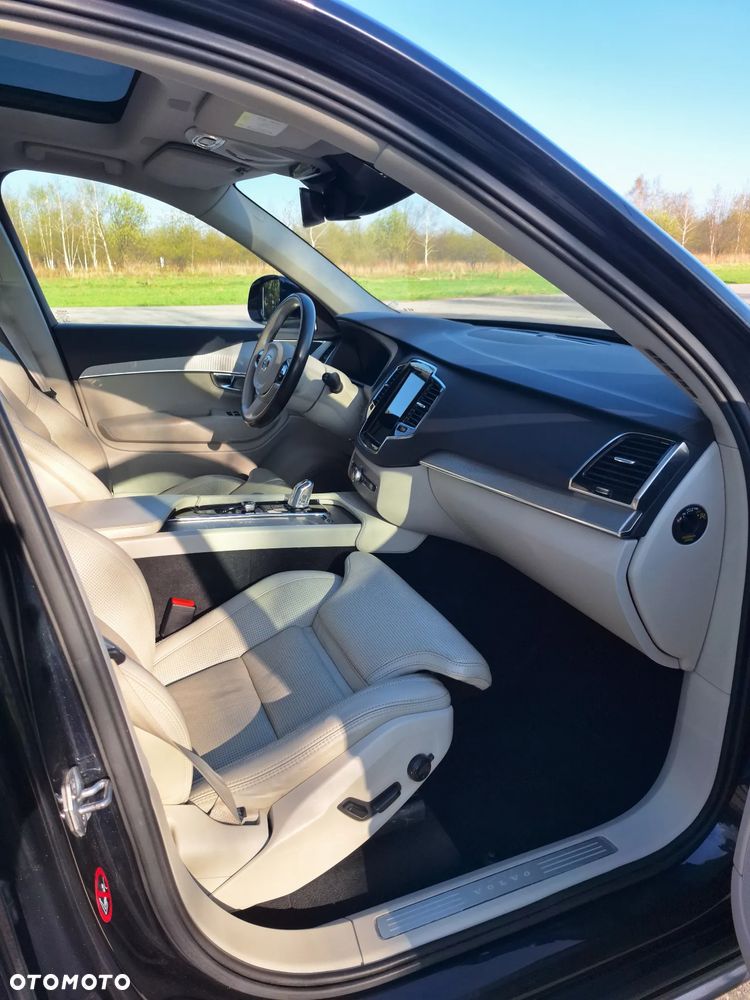 Volvo XC 90 T8 AWD Twin Engine Geartronic Inscription - 19