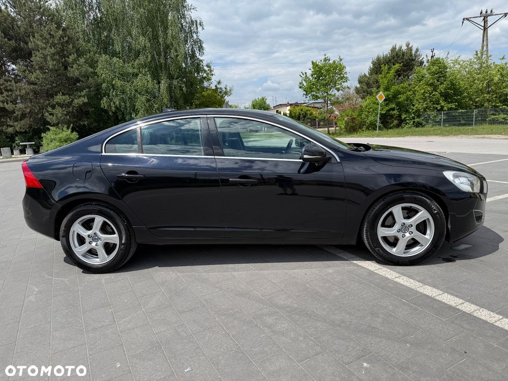 Volvo S60 D5 Geartronic Summum - 4