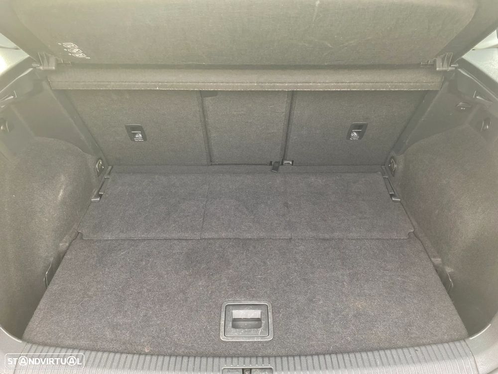 VW Golf 1.6 TDi BlueMotion Confortline - 14