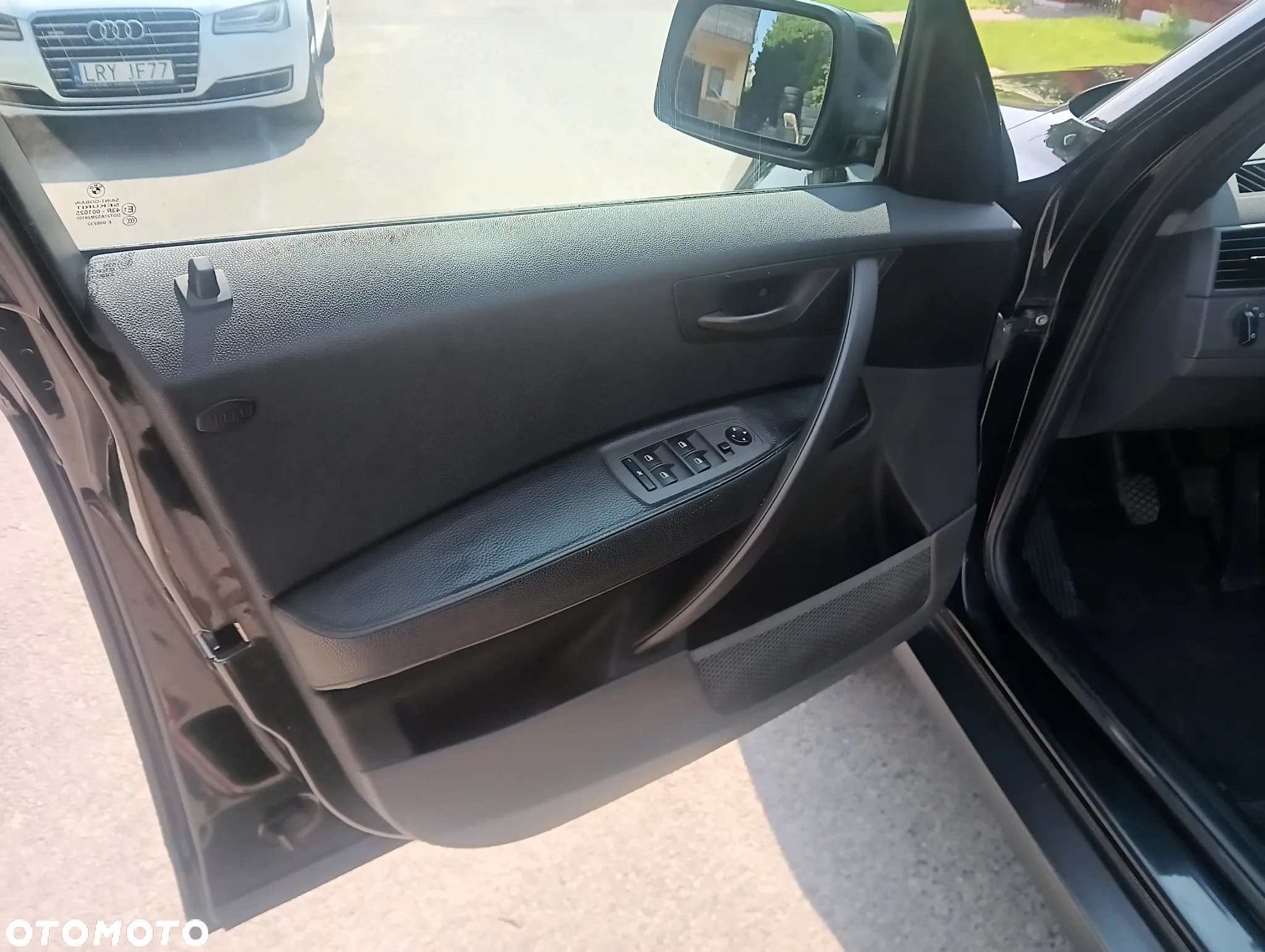 BMW X3 3.0i - 11
