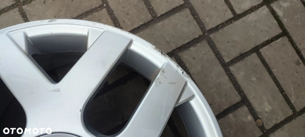 FELGI ALUMNIOWE 5x108 8Jx18 CALI ET33 fi 64 mm 8662733680 4 SZTUKI KOMPLET - 5