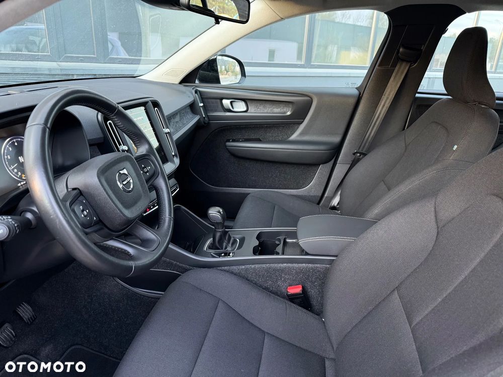 Volvo XC 40 T2 Momentum Core - 21