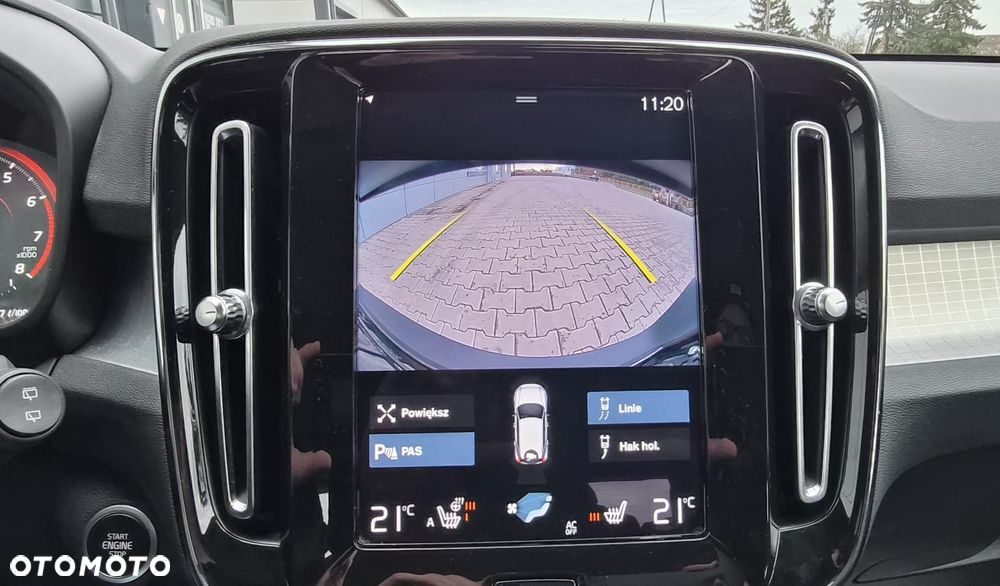 Volvo XC 40 T3 Geartronic Momentum Pro - 31