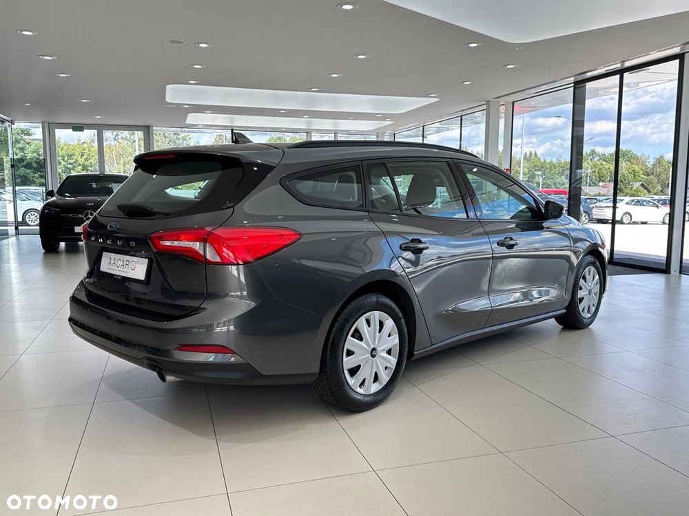 Ford Focus 1.0 EcoBoost Trend - 5