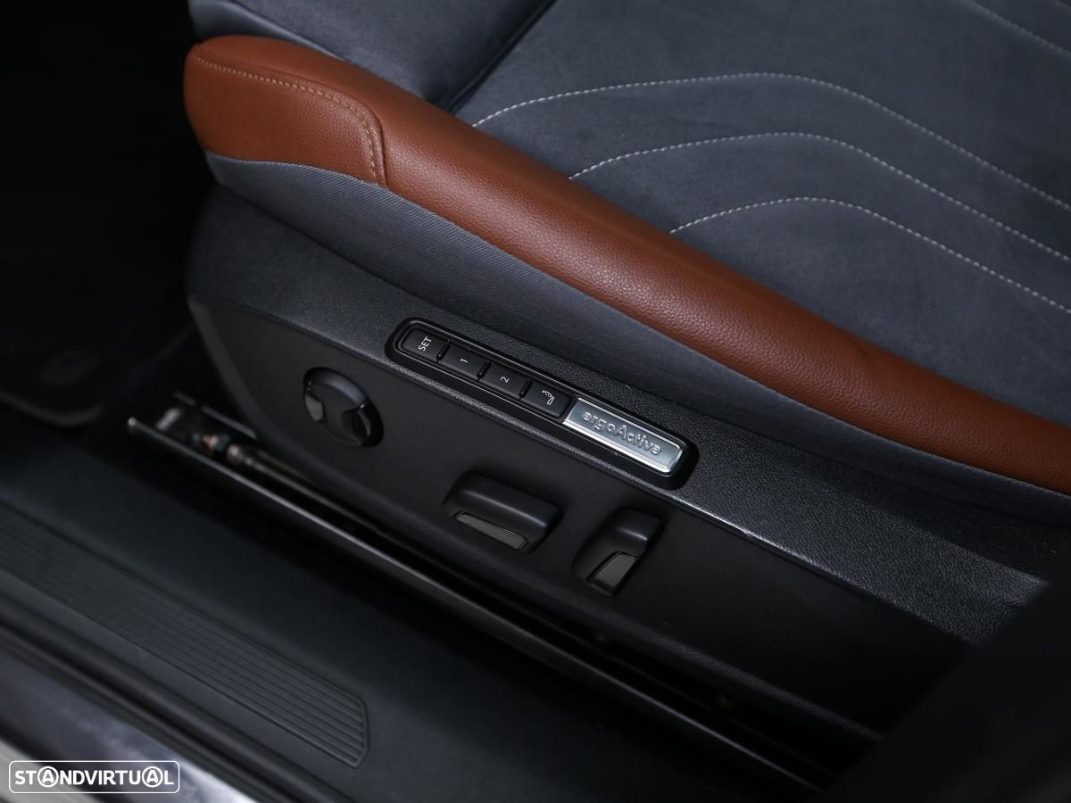 VW ID.4 77 kWh Pro Performance - 18