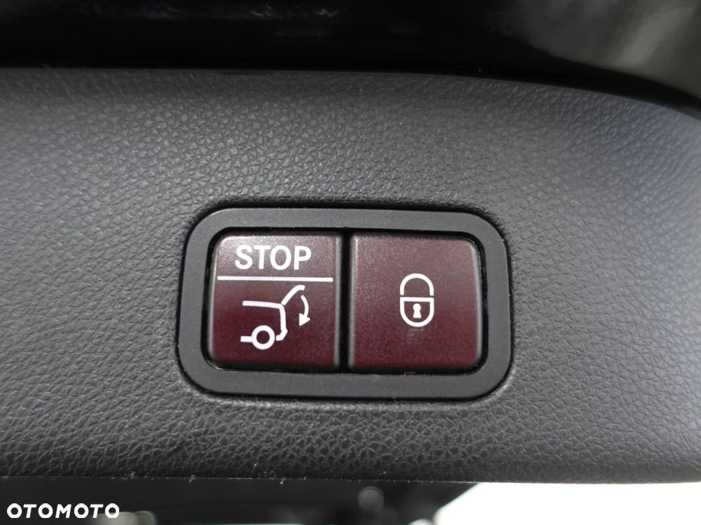 Mercedes-Benz GLS 350 d 4Matic 9G-TRONIC AMG Line - 24