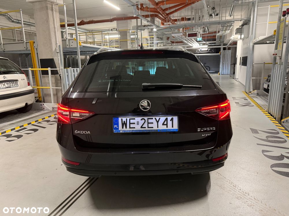 Skoda Superb 2.0 TDI 4x4 L&K - 10