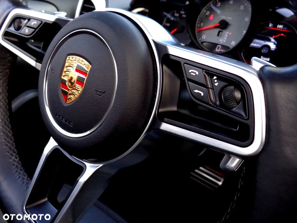 Porsche Cayenne - 24