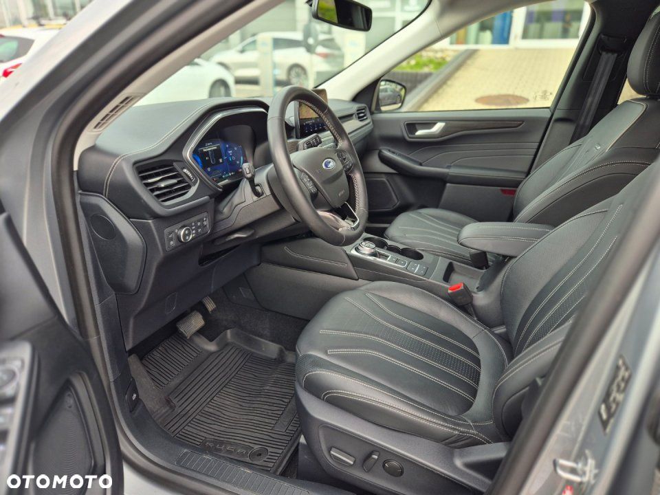 Ford Kuga - 20