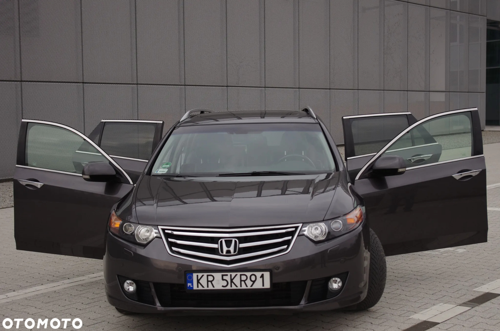 Honda Accord 2.0 Executive - 15