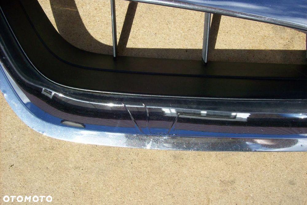 grill subaru legacy iv - 2